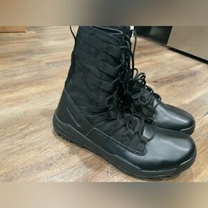 Nike SFB Gen 2 8" Military Combat Tactical Boots 'Triple Black' 922474-001 Sz 7